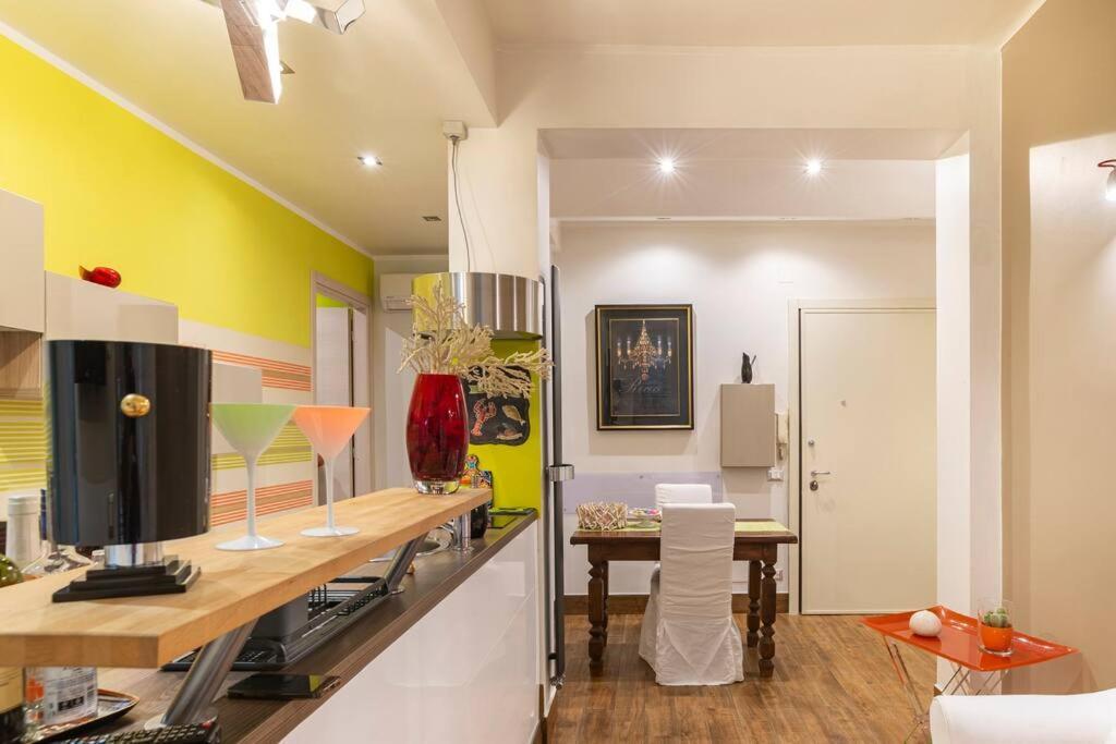Apartmán Lily'S - Near Harbor And Downtown With Terrace - Italy Flat Vacation Janov Exteriér fotografie