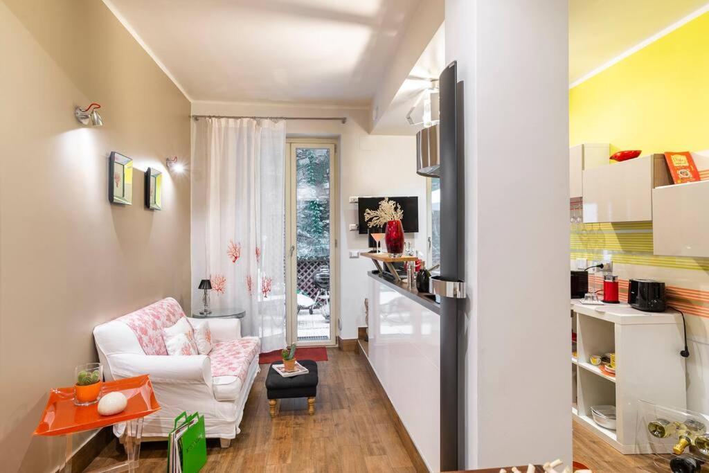 Apartmán Lily'S - Near Harbor And Downtown With Terrace - Italy Flat Vacation Janov Exteriér fotografie