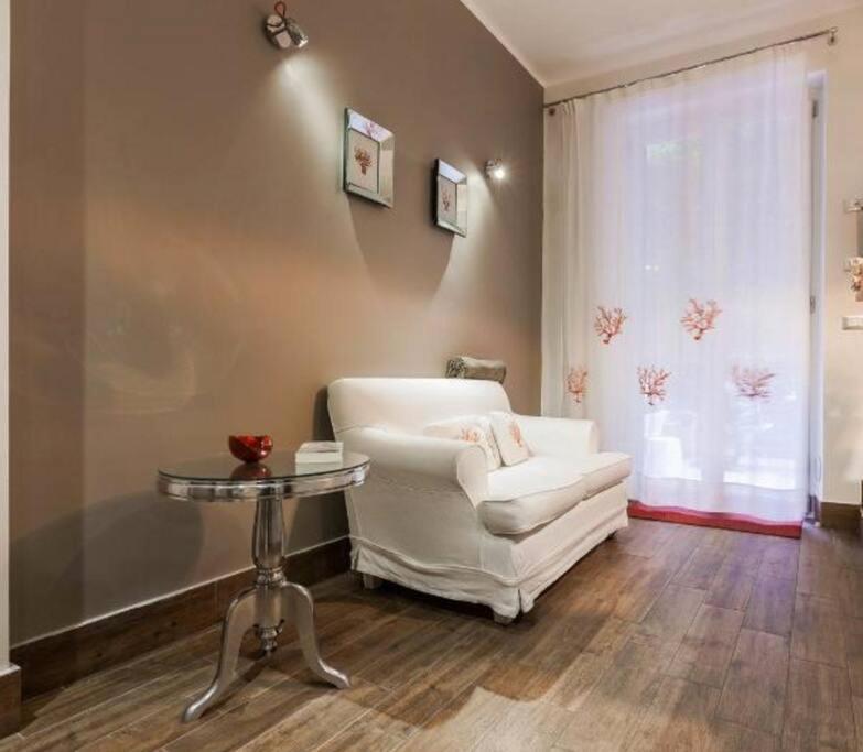 Apartmán Lily'S - Near Harbor And Downtown With Terrace - Italy Flat Vacation Janov Exteriér fotografie