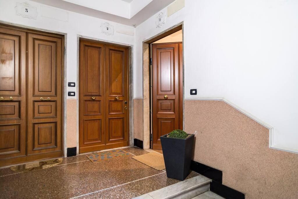 Apartmán Lily'S - Near Harbor And Downtown With Terrace - Italy Flat Vacation Janov Exteriér fotografie